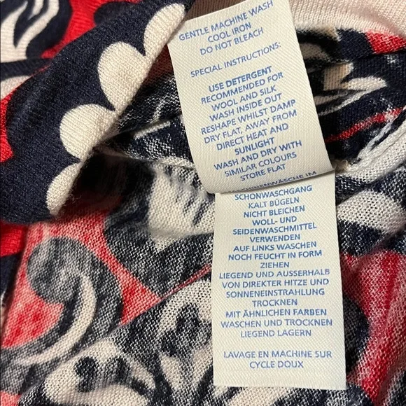 Boden Silk/Linen/Viscose “Botanical Flourish” Blouse in Red/Black/White Size L - Picture 8 of 9